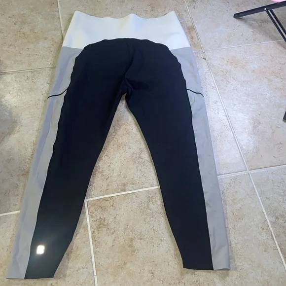 SWEATY BETTY POWER HIGH RISE 7/8 Workout Legging size XL - Picture 5 of 6